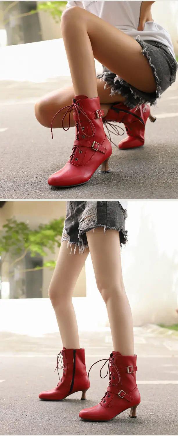 Leuchtend rote Schnürstiefeletten mit mittelhohem Absatz, spitzer Spitze und stylischer Mehrfachschnalle.
