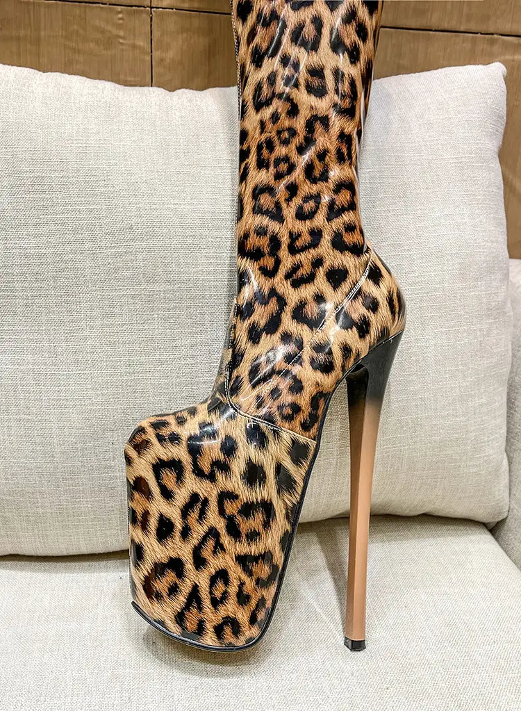 Bottes à talons hauts extensibles à imprimé léopard