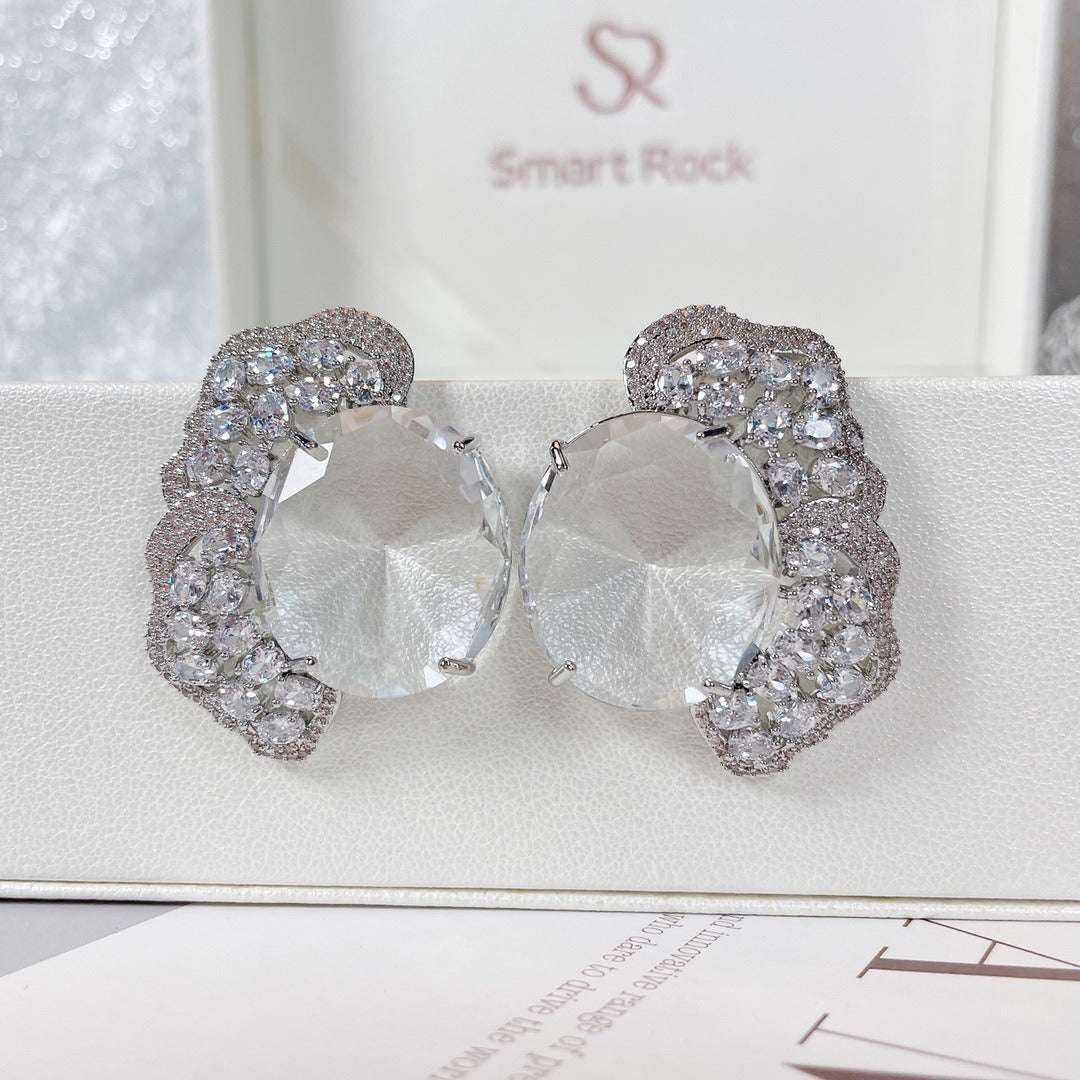 Fashionable geometric irregular colored zirconium petal earrings