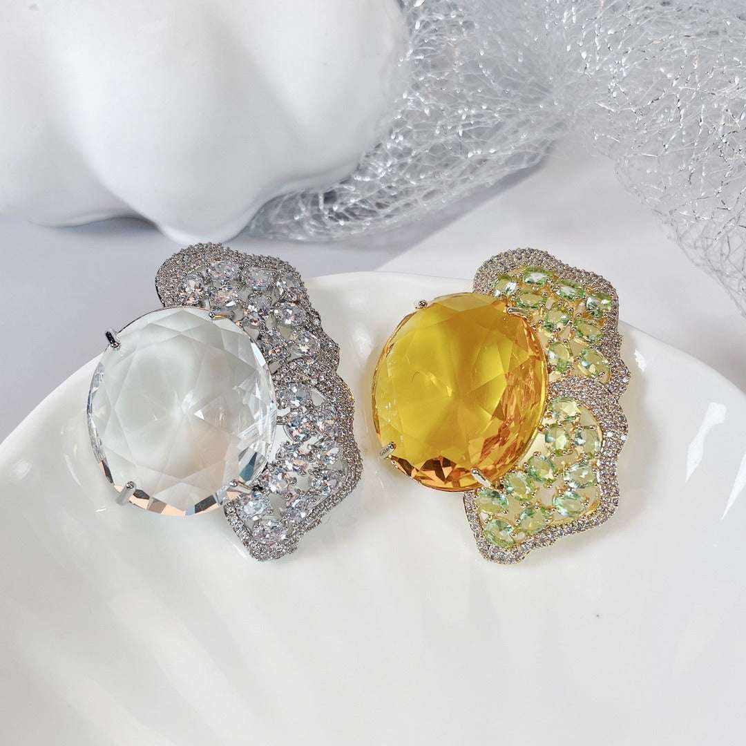 Fashionable geometric irregular colored zirconium petal earrings