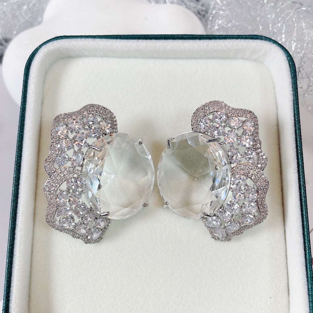 Fashionable geometric irregular colored zirconium petal earrings
