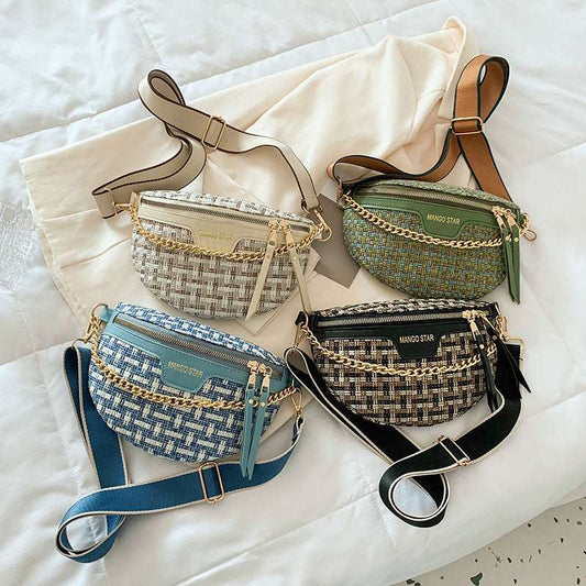 Women's Fashion Shoulder Bag With Chain Detail