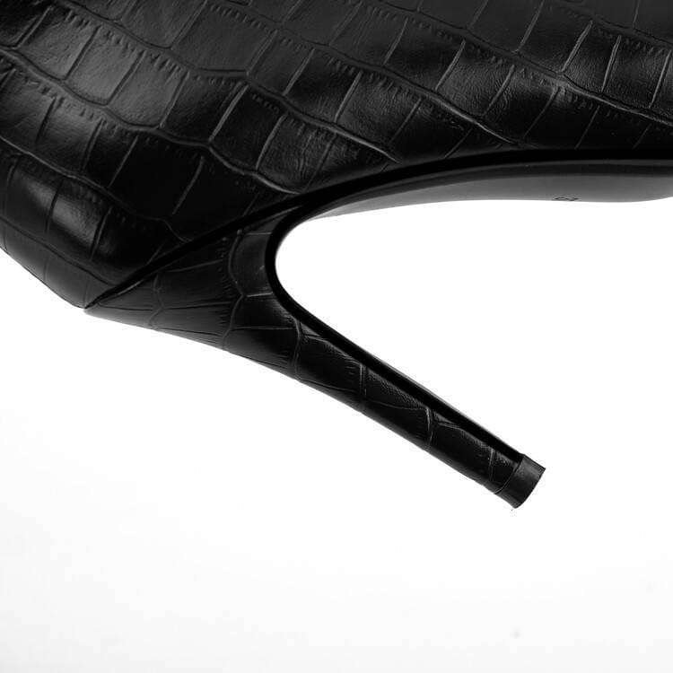 Bottes noires à motif écossais avec talon aiguille pointu fabriquées méticuleusement.