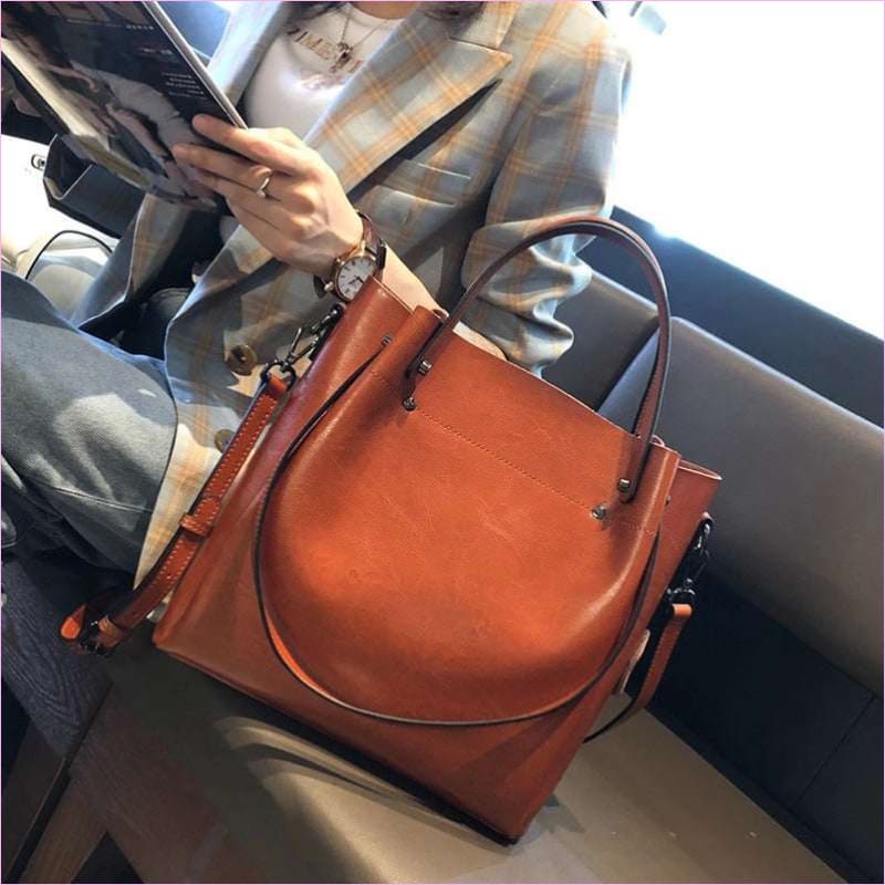 Ladies Genuine Leather Large Capacity Shoulder Bag